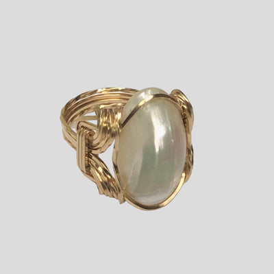 Fayes jewelry designs Gold ring Pearl